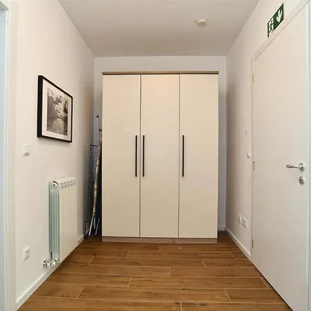 2318 *